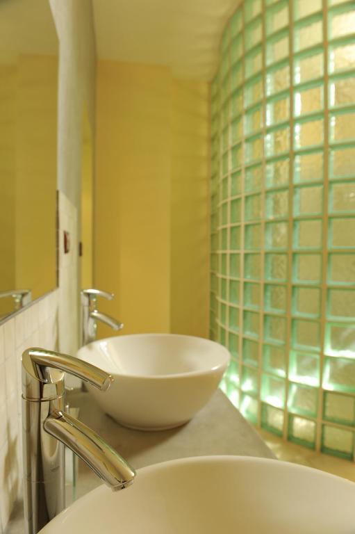 Logis De Nantas Bed & Breakfast Saint-Jean-Bonnefonds Стая снимка