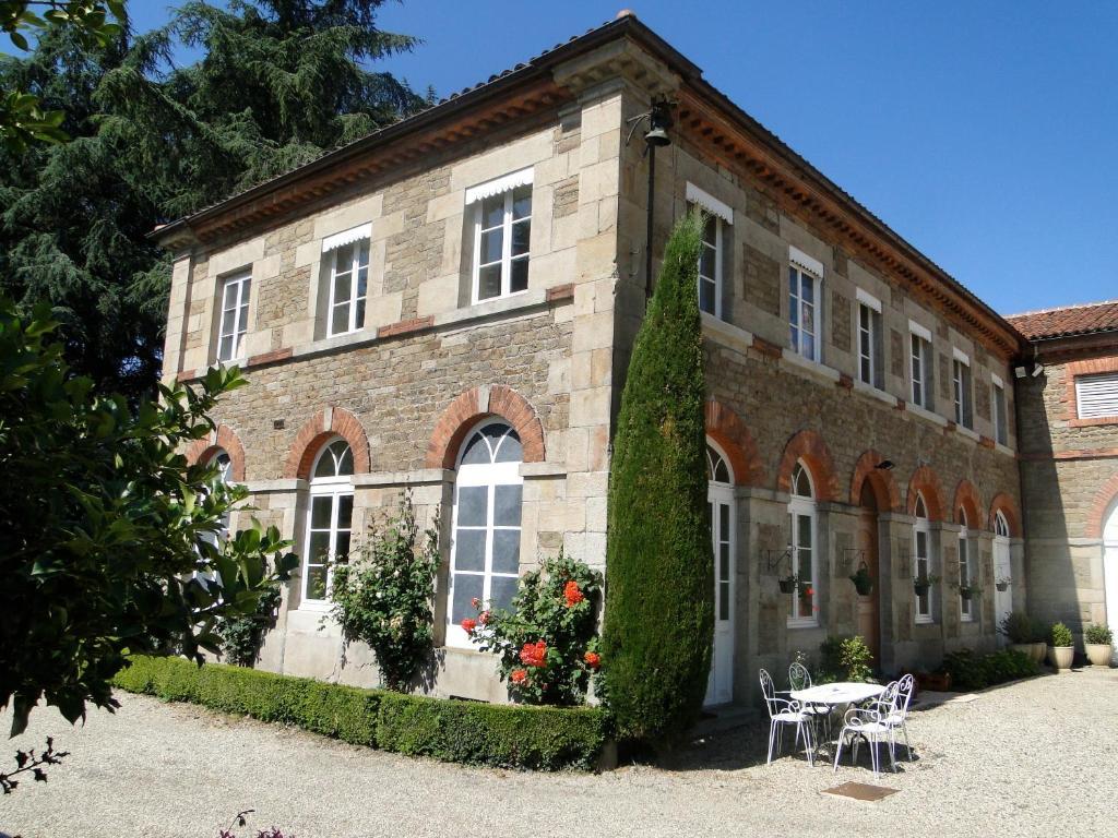 Logis De Nantas Bed & Breakfast Saint-Jean-Bonnefonds Екстериор снимка