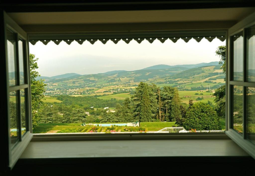 Logis De Nantas Bed & Breakfast Saint-Jean-Bonnefonds Екстериор снимка